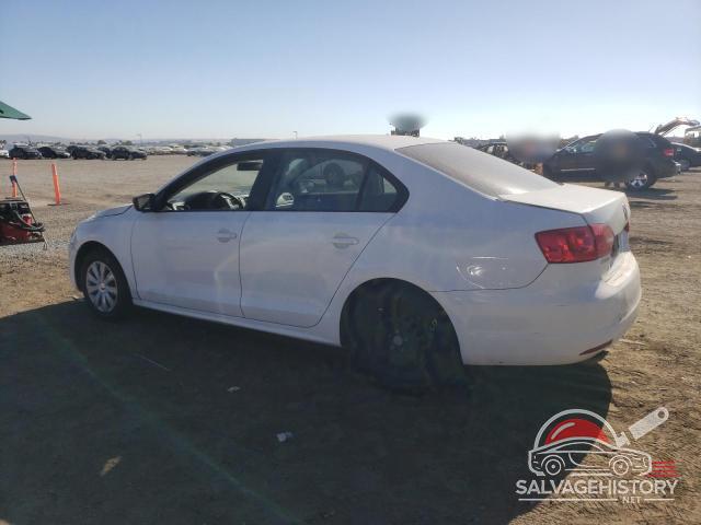 3VW2K7AJ3EM368886 2014 VOLKSWAGEN JETTA photo no. 2