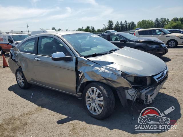 1FAHP33N08W217070 2008 FORD FOCUS photo no. 4