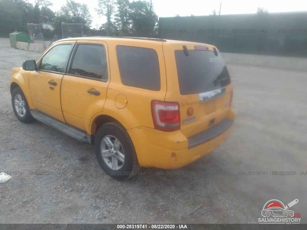 1FMCU4K38AKA13502 2010 FORD ESCAPE photo no. 3