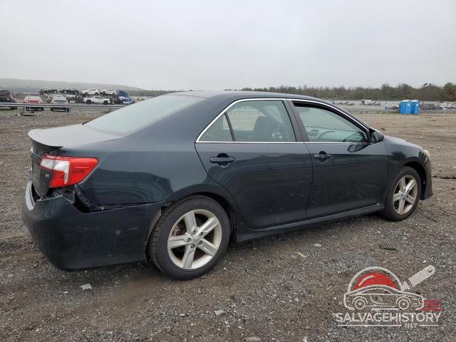4T1BF1FK7EU380522 2014 TOYOTA CAMRY photo no. 3
