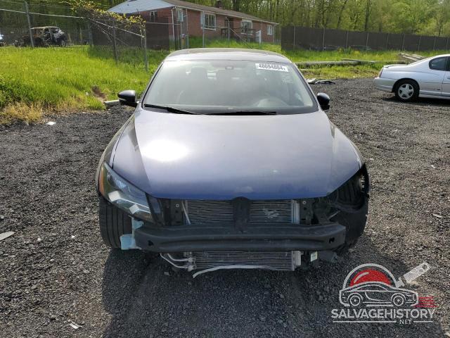 1VWBV7A35FC030370 2015 VOLKSWAGEN PASSAT photo no. 5