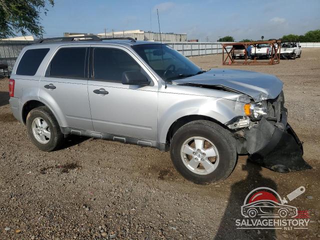 1FMCU0D7XAKB01055 2010 FORD ESCAPE photo no. 4