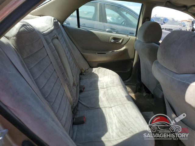 3HGCG6650YG702584 2000 HONDA ACCORD photo no. 10
