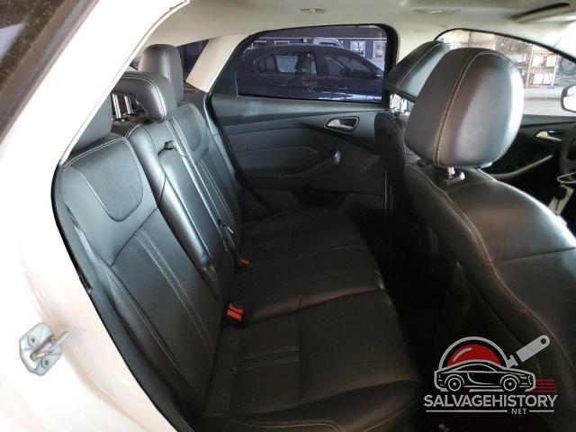1FADP3K2XEL219279 2014 FORD FOCUS photo no. 10