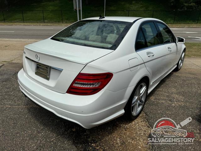 WDDGF4HB4EA921574 2014 MERCEDES-BENZ C-CLASS photo no. 4