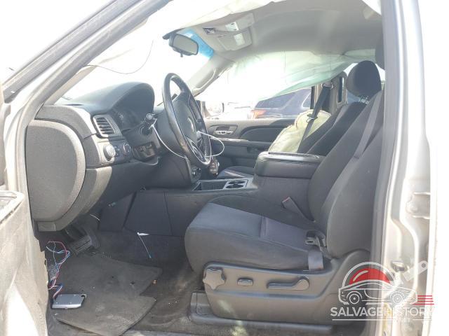1GNUKAE09AR137419 2010 CHEVROLET TAHOE photo no. 7