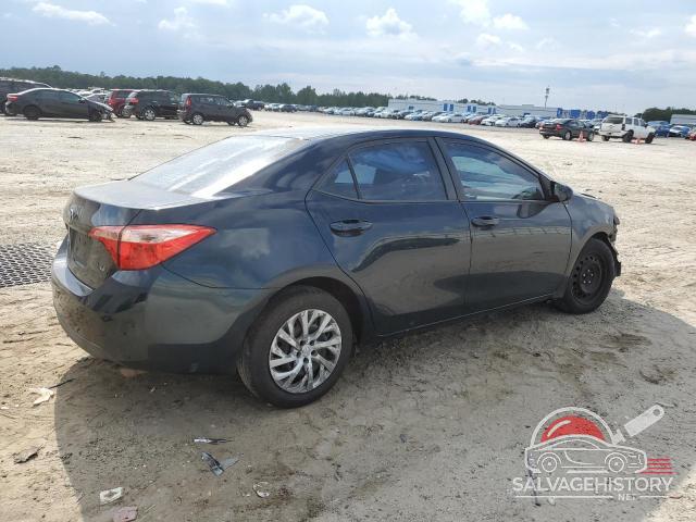2T1BURHE1HC844938 2017 TOYOTA COROLLA photo no. 3