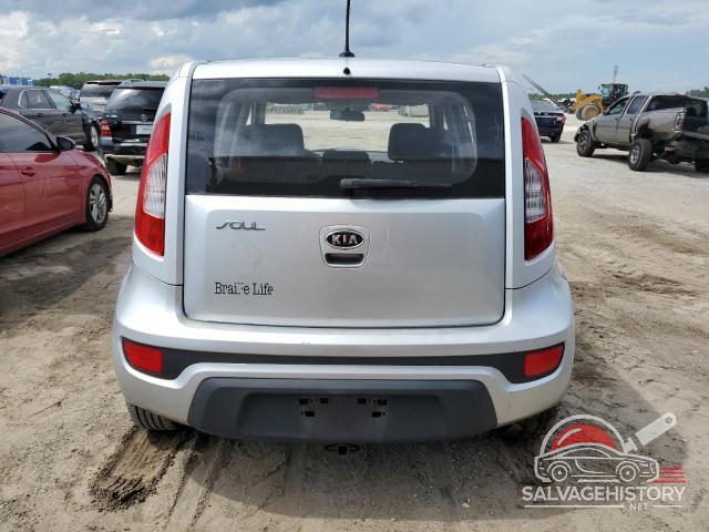 KNDJT2A50C7390384 2012 KIA SOUL photo no. 6