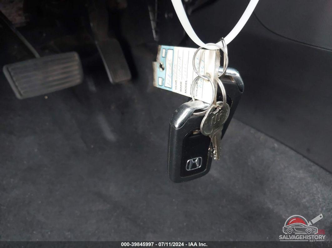 19XFB2F83FE003472 2015 HONDA CIVIC photo no. 11