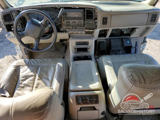1GNEK13TX1R215742 2001 CHEVROLET TAHOE photo no. 8