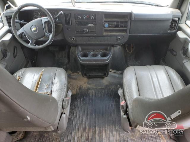 1GCUGAD40A1183203 2010 CHEVROLET EXPRESS photo no. 8