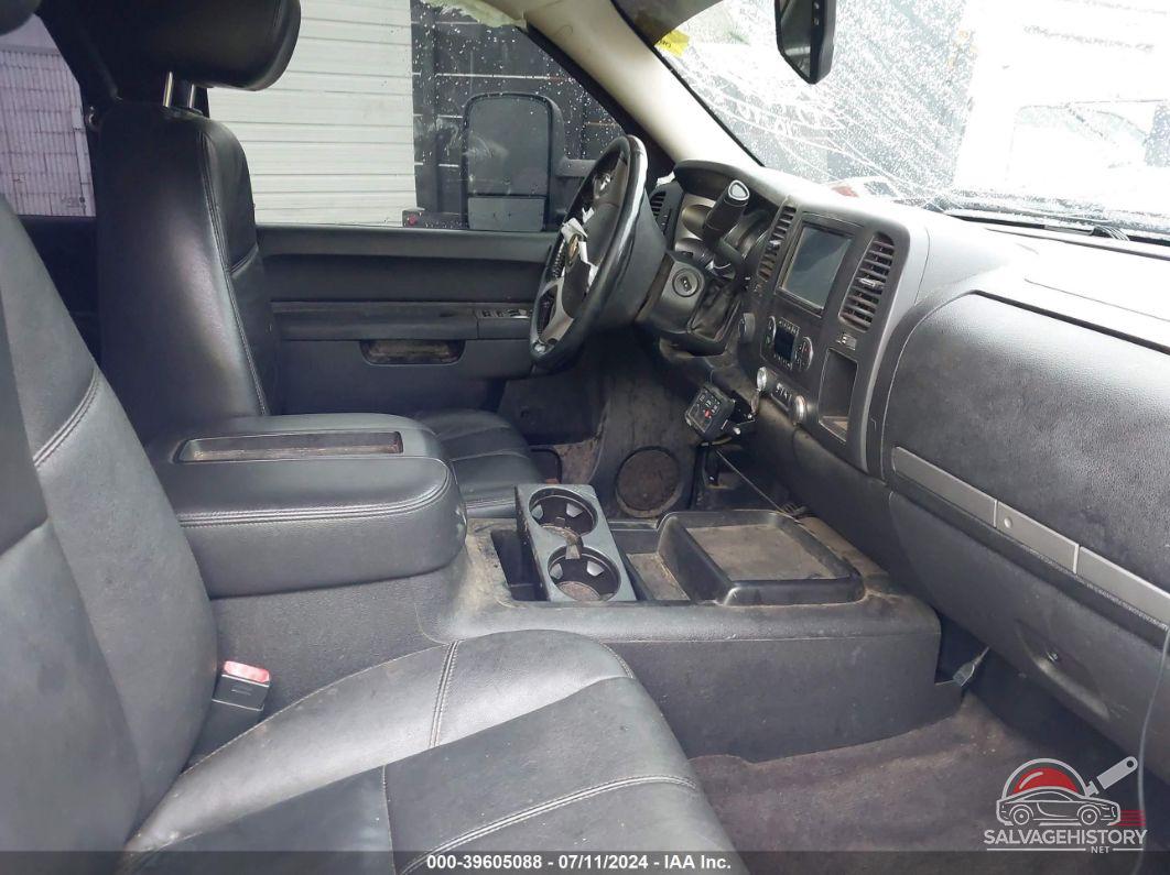 1GCRKSE74DZ102437 2013 CHEVROLET SILVERADO 1500 photo no. 5