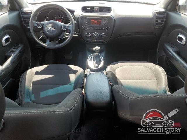 KNDJN2A28F7204661 2015 KIA SOUL photo no. 8