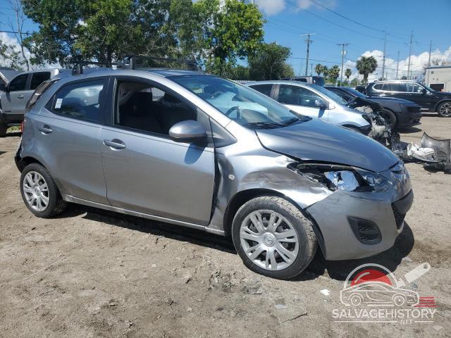 JM1DE1HY8B0104936 2011 MAZDA 2 photo no. 4