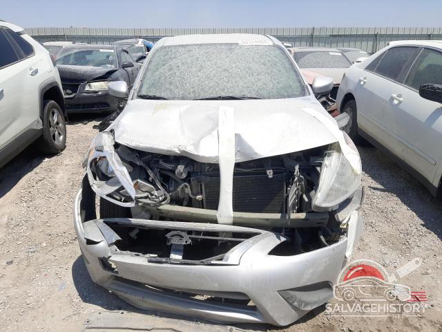 3N1CN7AP4JL839868 2018 NISSAN VERSA photo no. 5