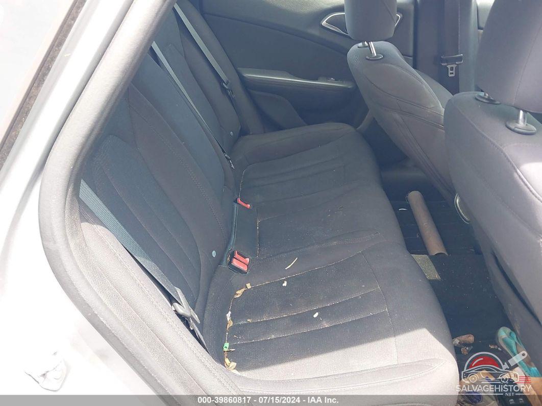 1C3CCCAB6FN632927 2015 CHRYSLER 200 photo no. 8