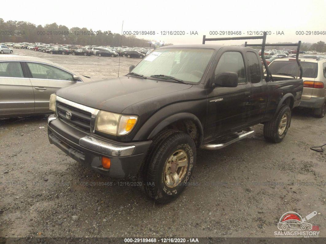 4TAWN72N1YZ646082 2000 TOYOTA TACOMA photo no. 2