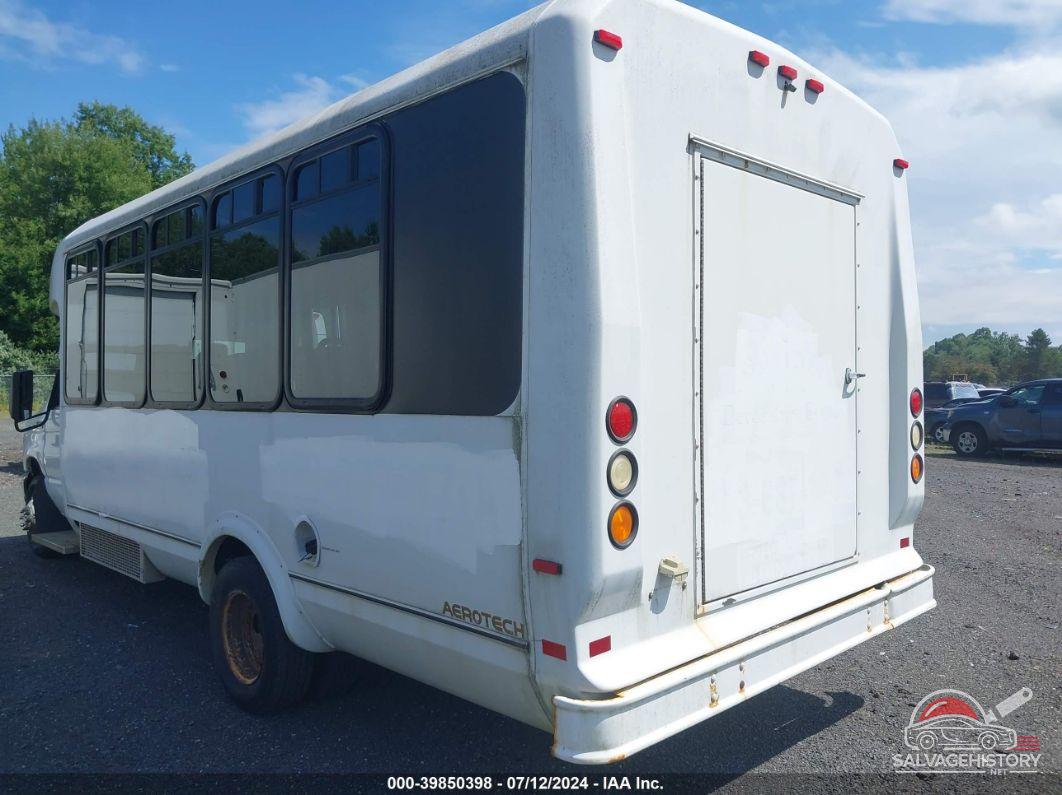 1FDFE4FS6CDB18882 2012 FORD E-450 CUTAWAY photo no. 3