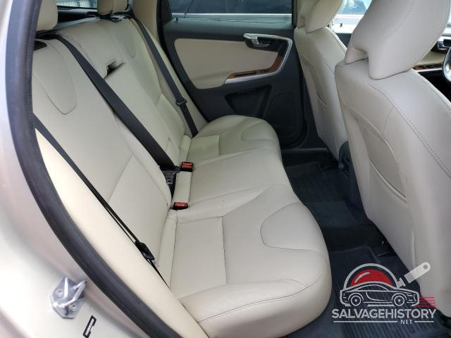 YV440MRUXH2091080 2017 VOLVO XC60 photo no. 10