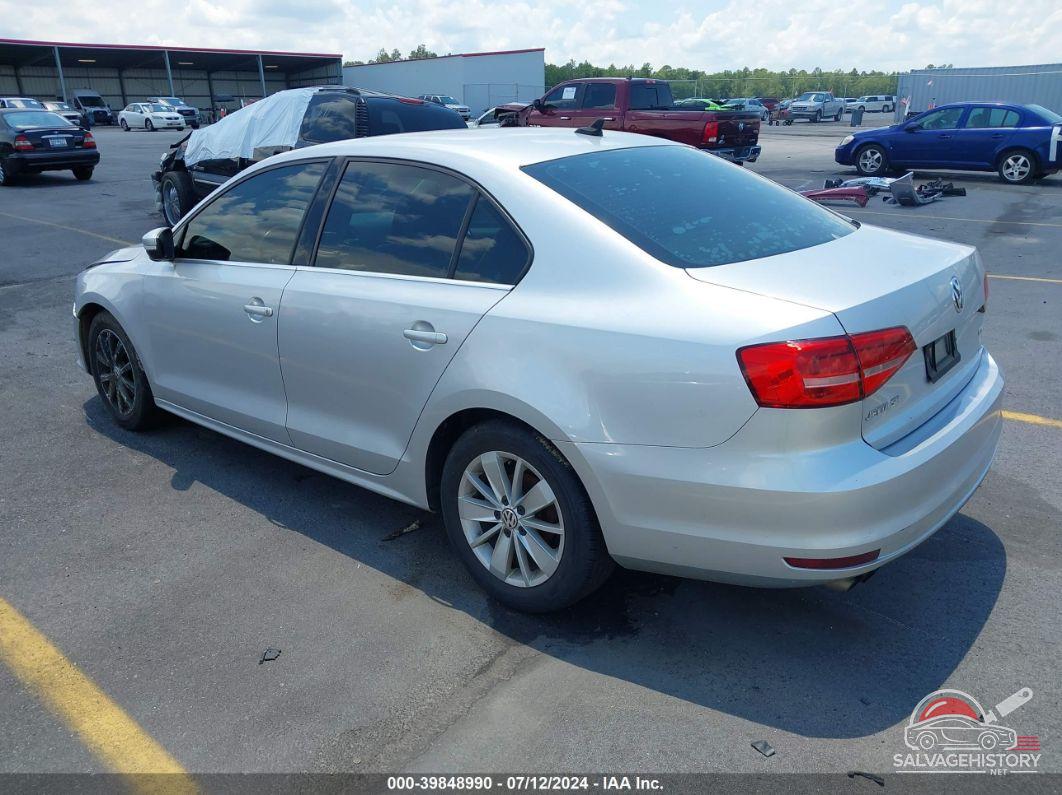 3VWD07AJXFM324917 2015 VOLKSWAGEN JETTA photo no. 3