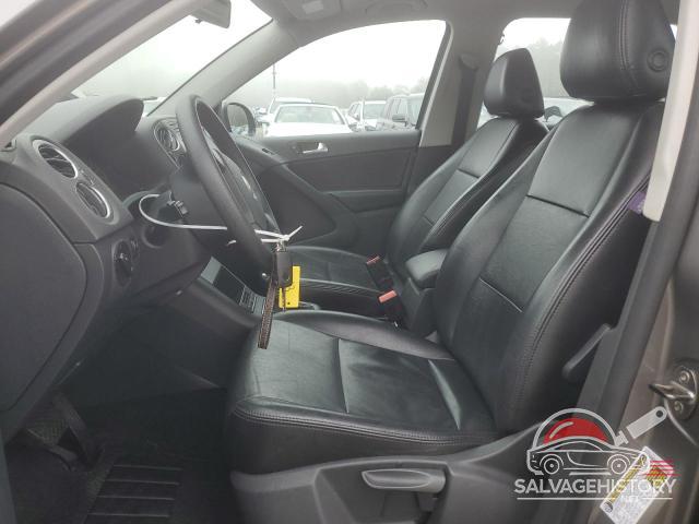WVGBV7AX5AW523104 2010 VOLKSWAGEN TIGUAN photo no. 7