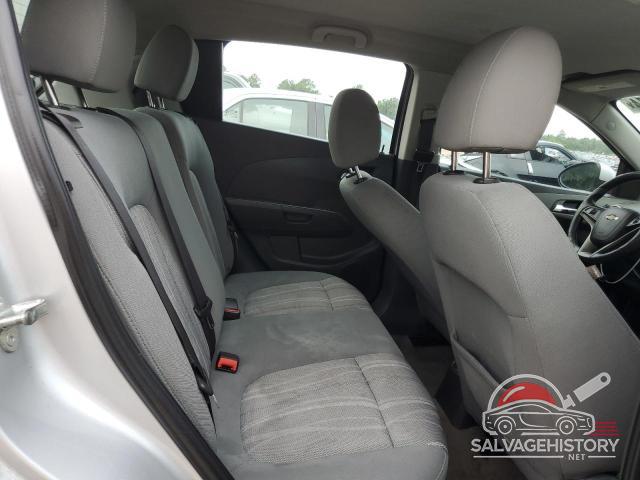 1G1JC6SH6F4122812 2015 CHEVROLET SONIC photo no. 10