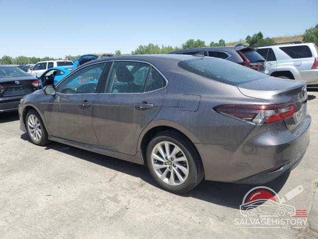 4T1C11AK1NU671740 2022 TOYOTA CAMRY photo no. 2
