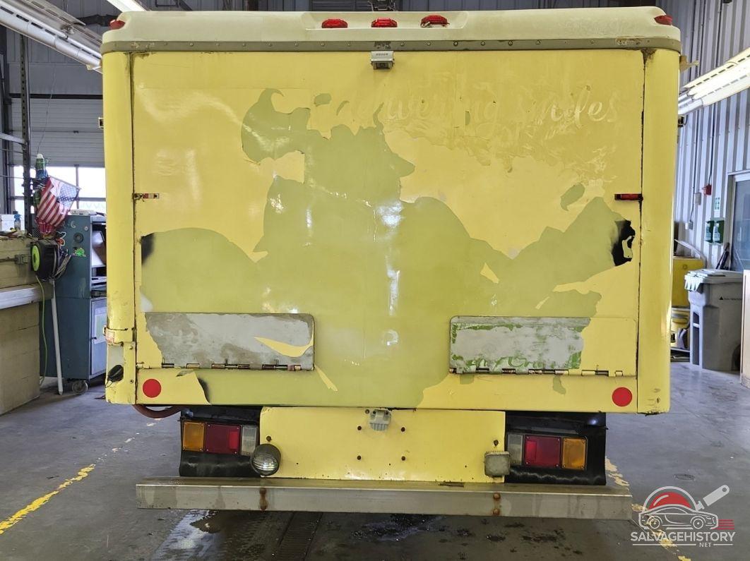54DC4W1B1HS803772 2017 ISUZU NPR HD GAS REG photo no. 4
