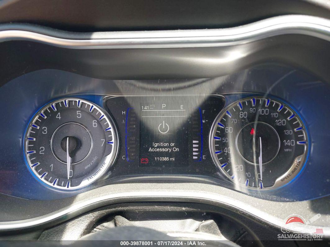 1C3CCCAB2FN562309 2015 CHRYSLER 200 photo no. 7