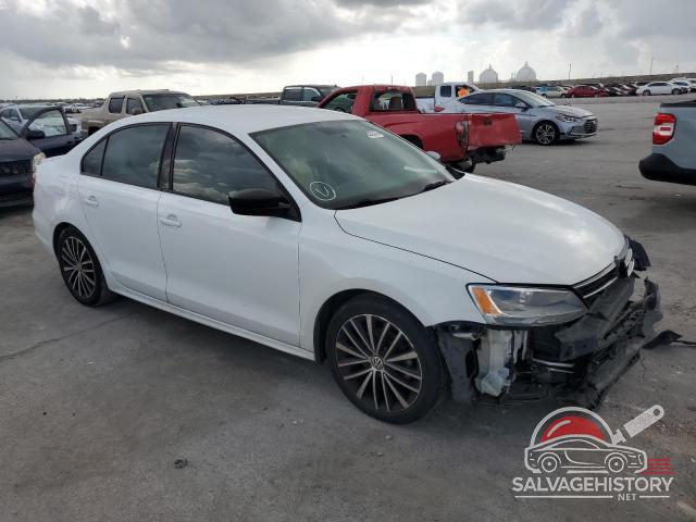 3VWD17AJ8GM343710 2016 VOLKSWAGEN JETTA photo no. 4
