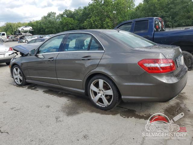 WDDHF8HB3AA143953 2010 MERCEDES-BENZ E-CLASS photo no. 2