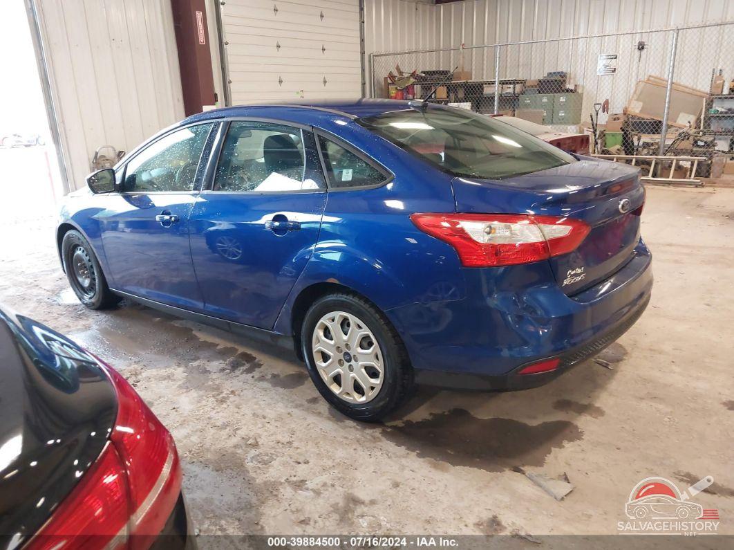 1FAHP3F27CL353790 2012 FORD FOCUS photo no. 3