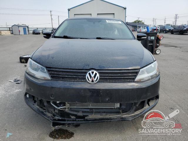 3VWDX7AJ4BM339578 2011 VOLKSWAGEN JETTA photo no. 5
