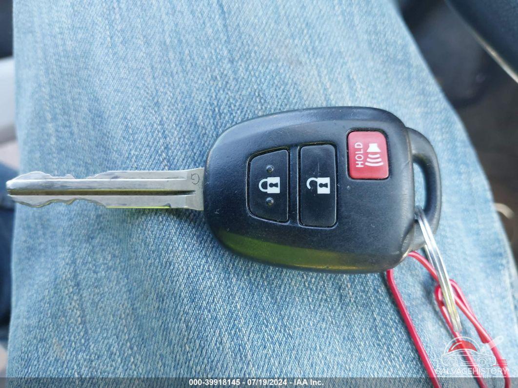 JTDKDTB30C1504925 2012 TOYOTA PRIUS C photo no. 11