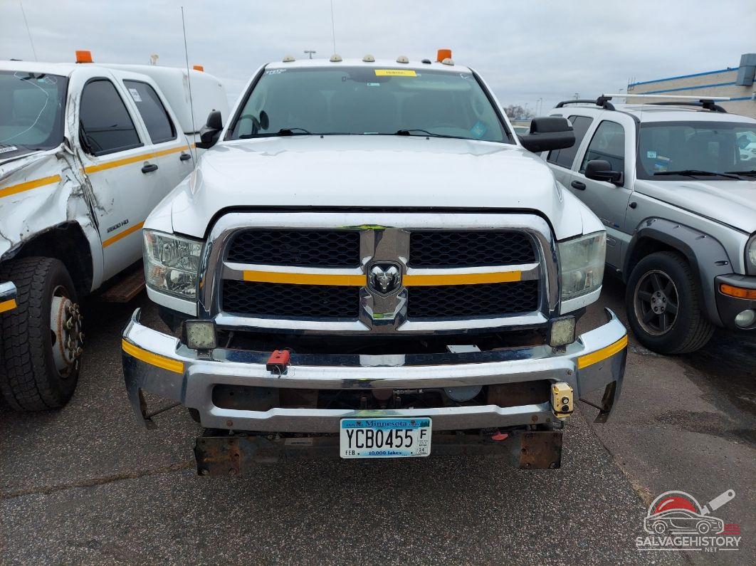 3C63R3CJXEG182454 2014 RAM 3500 photo no. 9