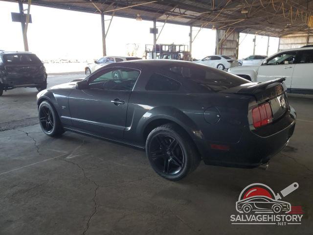 1ZVHT82H975226883 2007 FORD MUSTANG photo no. 2