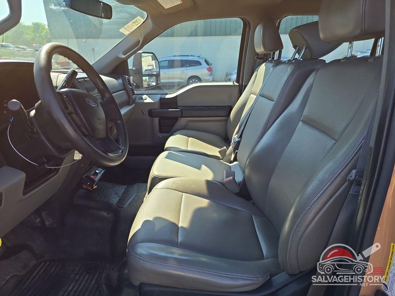 1FT8W3A63JEC83648 2018 FORD F-350 photo no. 8