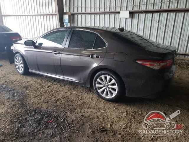 4T1C11AK9LU891088 2020 TOYOTA CAMRY photo no. 2