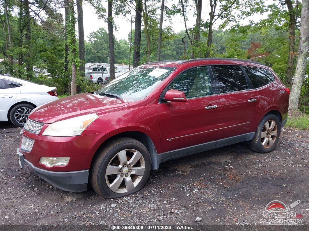 1GNLVHED8AS147804 2010 CHEVROLET TRAVERSE photo no. 2