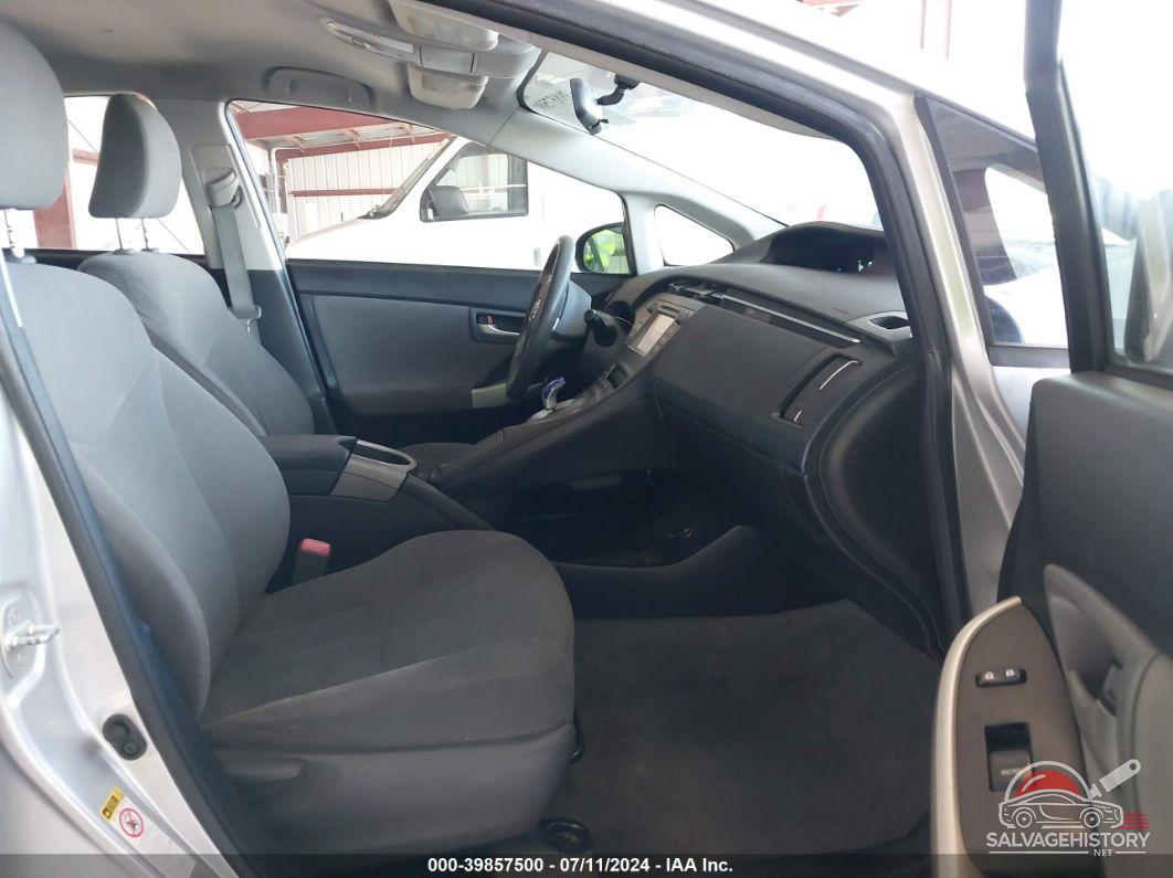 JTDKN3DU2D5677827 2013 TOYOTA PRIUS photo no. 5