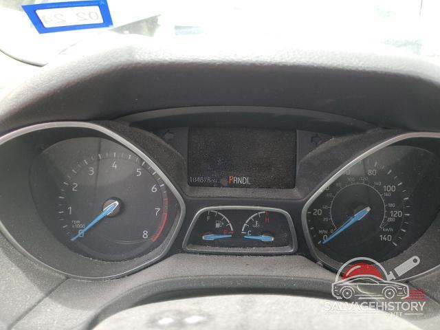 1FADP3E25JL240272 2018 FORD FOCUS photo no. 9