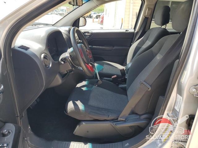 1J4NF1FB1BD215556 2011 JEEP COMPASS photo no. 7