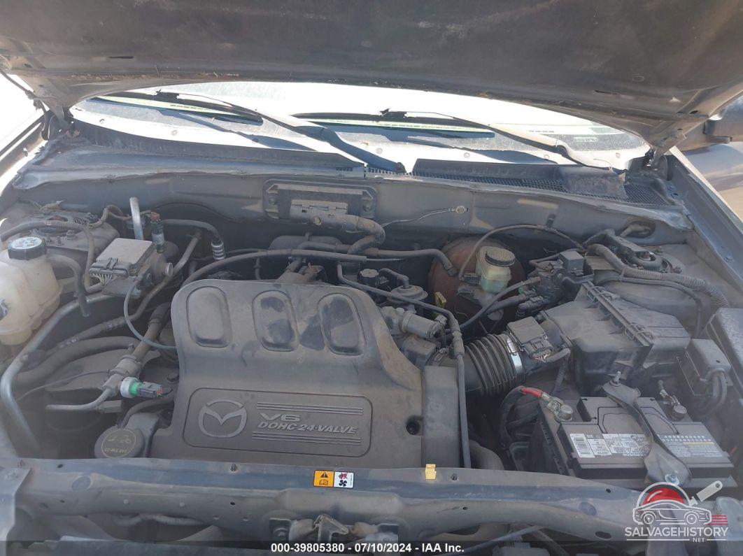 4F2YU09182KM58041 2002 MAZDA TRIBUTE photo no. 10