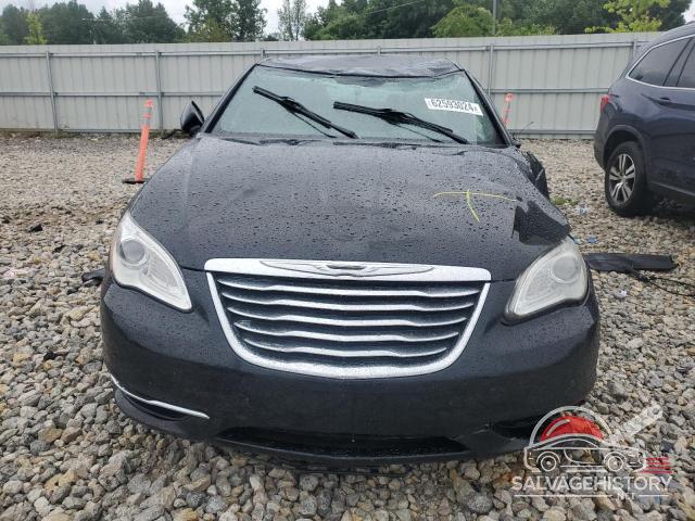 1C3BC1FB6BN625172 2011 CHRYSLER 200 photo no. 5