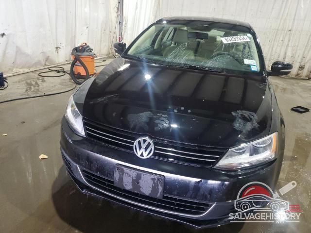 3VWDP7AJ0DM429555 2013 VOLKSWAGEN JETTA photo no. 5