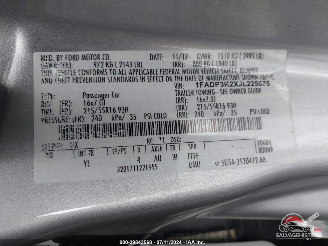 1FADP3K2XJL225075 2018 FORD FOCUS photo no. 9