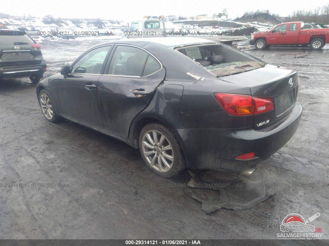 JTHCK262062007215 2006 LEXUS IS 250 photo no. 3