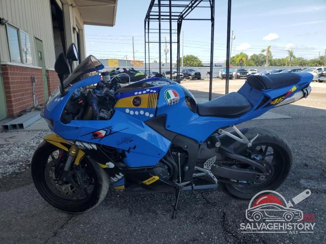 JH2PC40J2JK400032 2018 HONDA CBR CYCLE photo no. 3