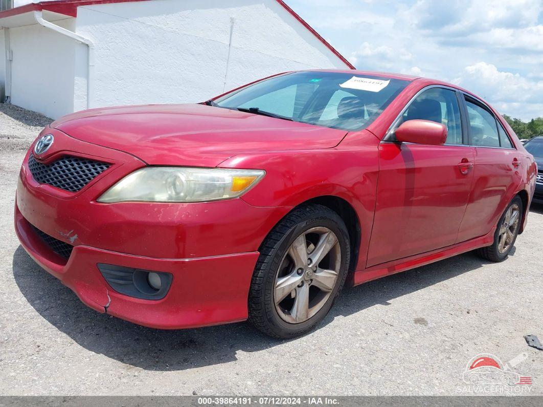 4T1BF3EK2BU732544 2011 TOYOTA CAMRY photo no. 2