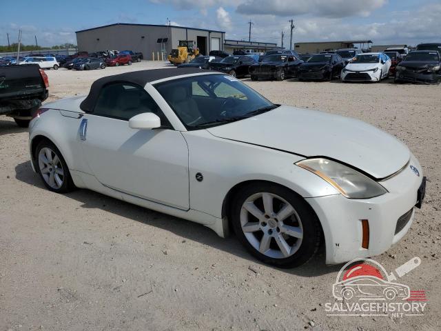JN1AZ36A65M753658 2005 NISSAN 350Z photo no. 4